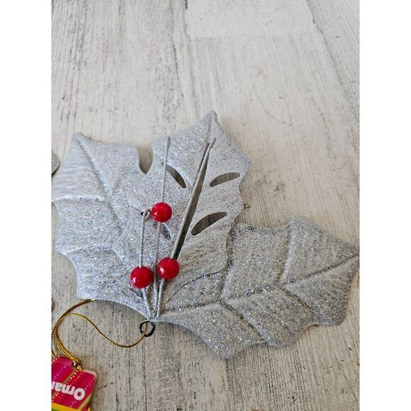 Silver glitter poinsettia leaf ornament decor Xmas metal plant new - Picture 2 of 6